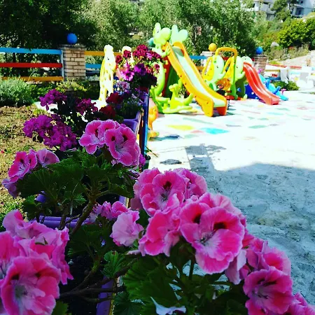 Viola Garden Restaurant Ξενοδοχείο 3*